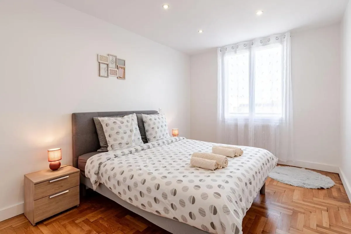 דירה Sublime Appartement וילאורבן